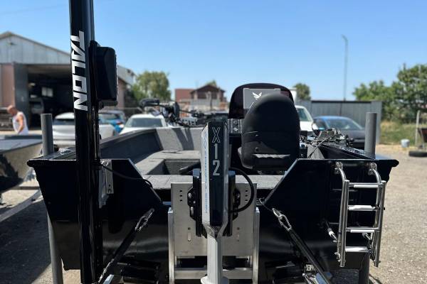 Tangiri Boat Strin 460