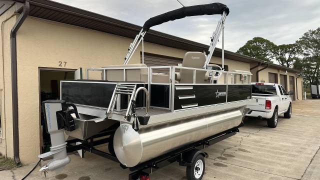 Northstar Pontoons 1800 Cruise