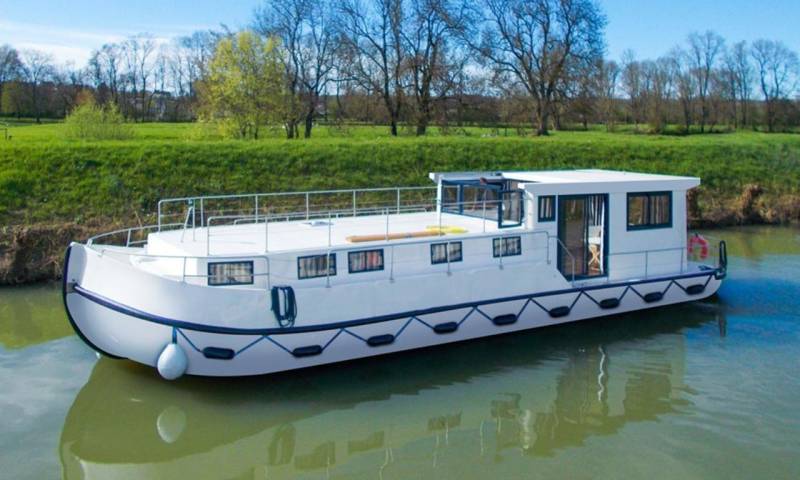 Canal Boats powered by ePropulsion electric motors