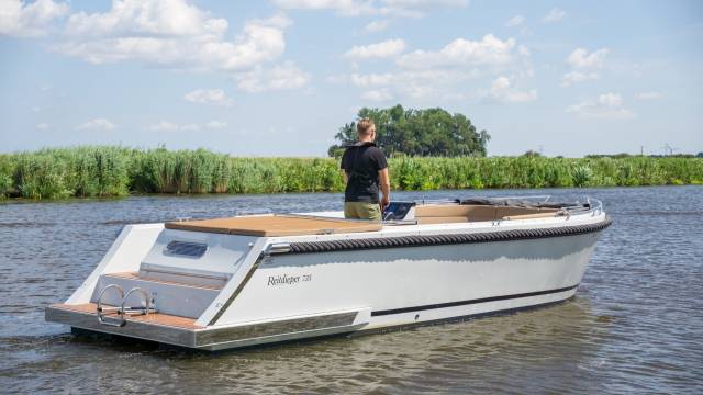 Reitdieper 735 Tender