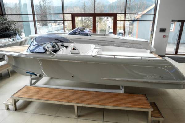 Marian Magic 640