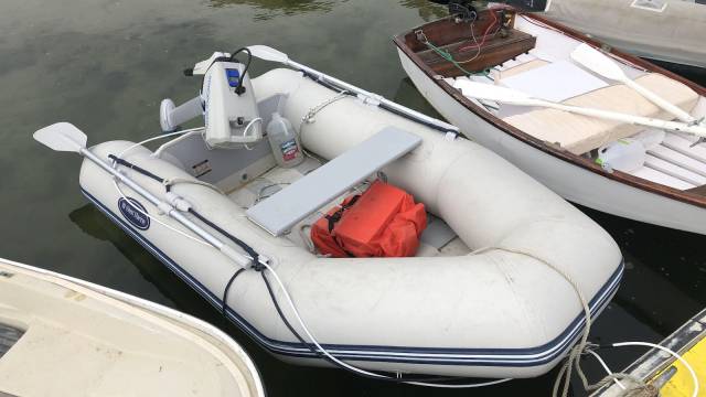 West Marine RU-250 Roll-Up