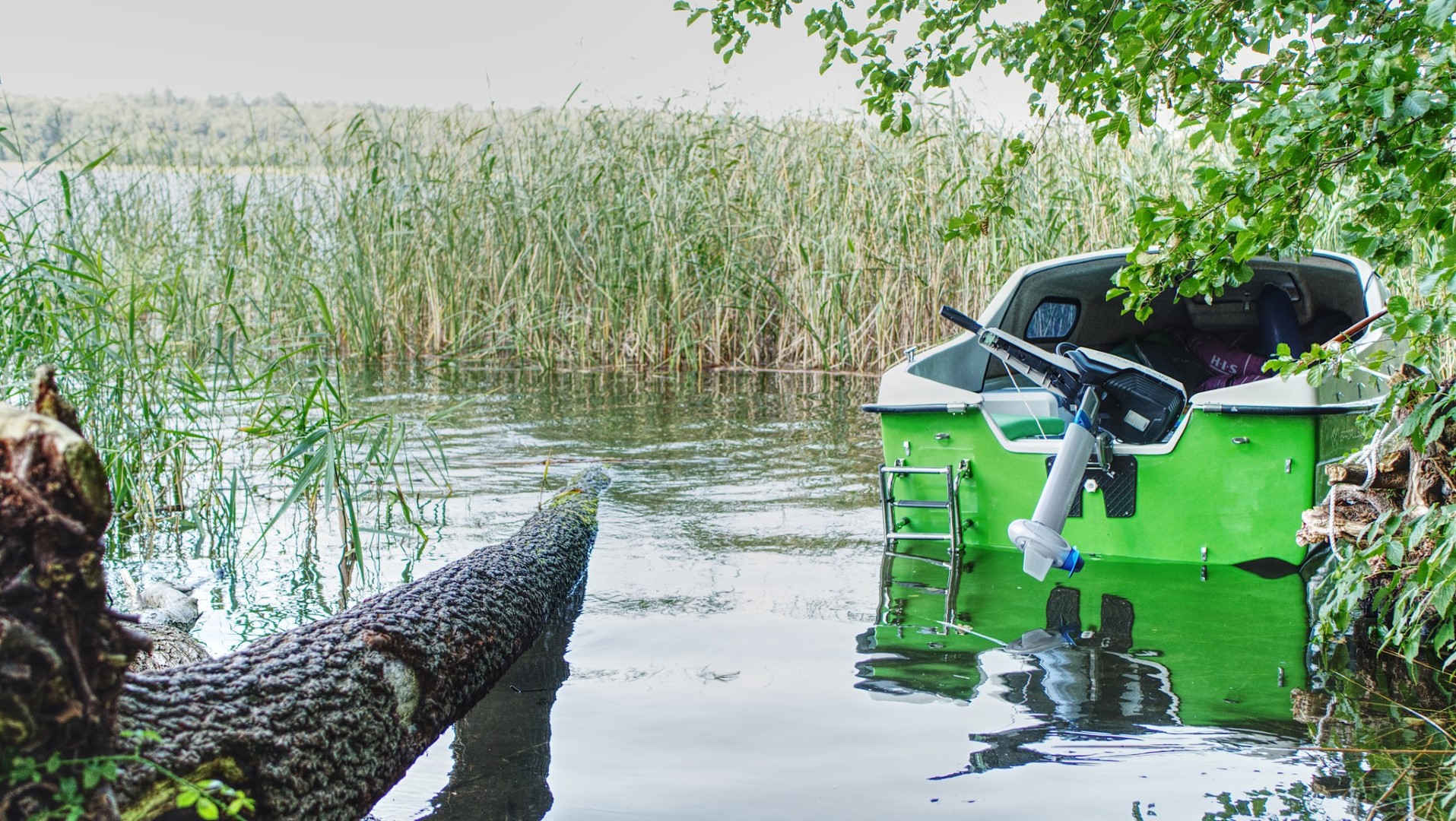 Cheap Boat Motors 6 Secret Tips to Find Affordable Outboards